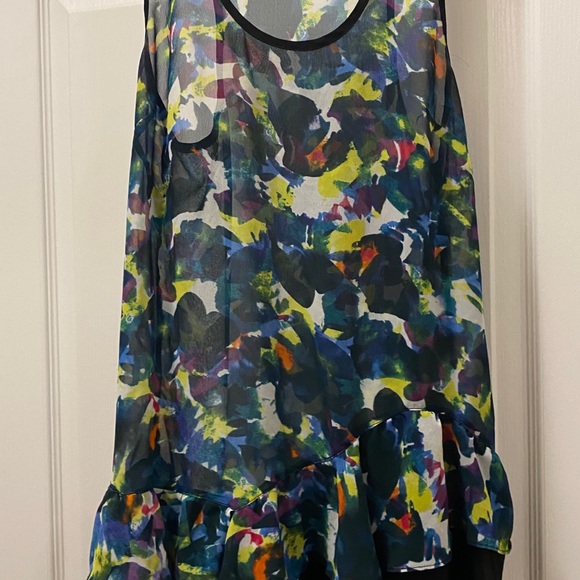 FLORAL TOP - Picture 2 of 6